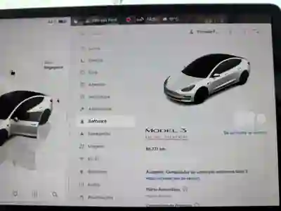 Tesla Model 3 2022 - 33500 EUR, 70000 km - AUTO.MOTO.pt - 70000km - foto 27 de 30