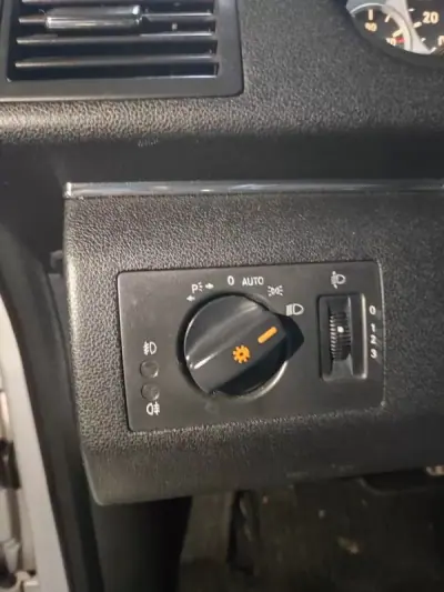 Mercedes-Benz B 200 2005 - 7250 EUR, 226300 km - AUTO.MOTO.pt - 226300km - foto 23 de 33