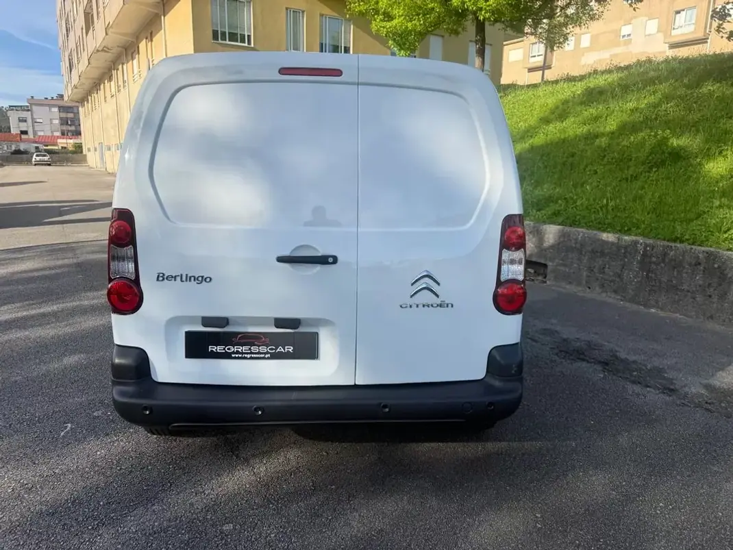 Citroën BERLINGO VAN XL 1.5 BLUE HDI 3 LUGARES 2012 - 6990 EUR, 247000 km - AUTO.MOTO.pt - 247000km - foto 5 de 24