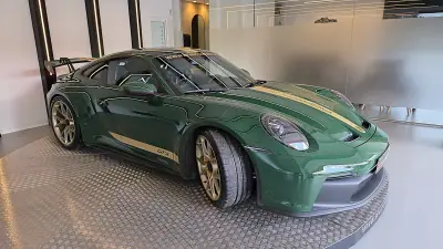 Porsche 992 2021 - 235000 EUR, 15666 km - AUTO.MOTO.pt - 15666km - foto 21 de 61