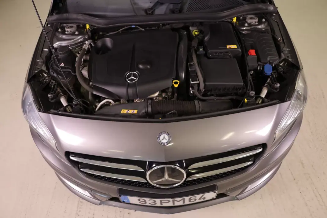 Mercedes-Benz A 200 2015 - 20950 EUR, 54047 km - AUTO.MOTO.pt - 54047km - foto 9 de 32