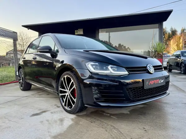 Volkswagen Golf 2015 - 15999 EUR, 180000 km - AUTO.MOTO.pt - 180000km - foto 3 de 24
