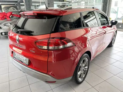 Renault Clio Sport Tourer 2016 - 9600 EUR, 169693 km - AUTO.MOTO.pt - 169693km - foto 3 de 23