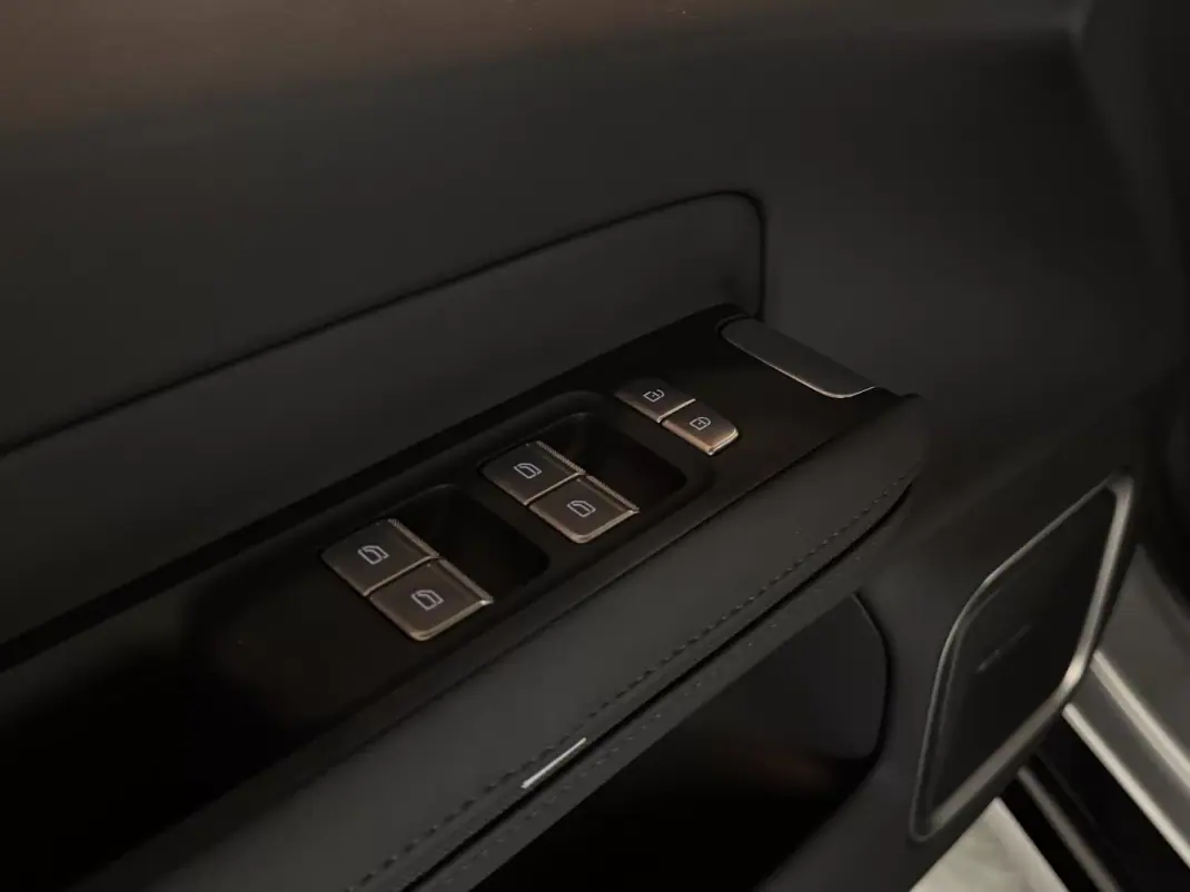 Polestar 4 2024 - 59990 EUR, 11600 km - AUTO.MOTO.pt - 11600km - foto 15 de 28