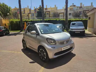 Smart Fortwo Cabrio 2016 - 10780 EUR, 139000 km - AUTO.MOTO.pt - 139000km - foto 5 de 17
