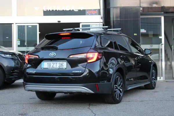 Toyota Corolla Touring Sports 2021 - 24900 EUR, 126096 km - AUTO.MOTO.pt - 126096km - foto 2 de 23