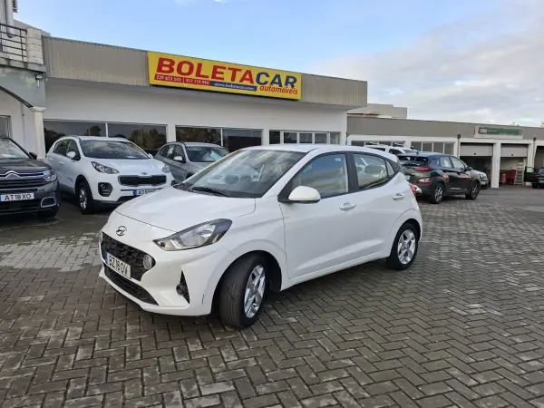 Hyundai i10 2023 - 14750 EUR, 61600 km - AUTO.MOTO.pt - 61600km - foto 2 de 28
