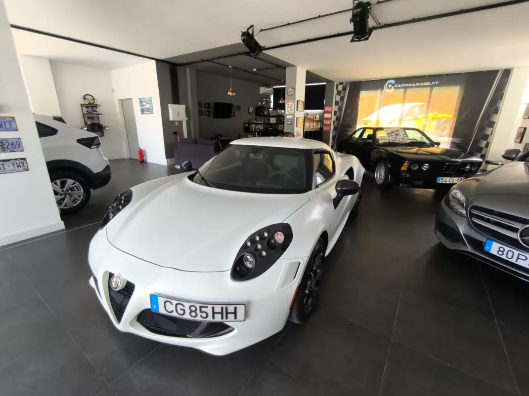 Alfa Romeo 4C 2016 - 99900 EUR, 6500 km - 6500km - foto 7 de 31