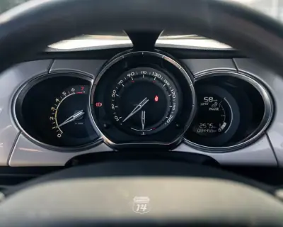 Citroën DS3 2014 - 7490 EUR, 94440 km - 94440km - foto 14 de 26
