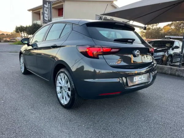 Opel Astra 2016 - 13990 EUR, 190000 km - AUTO.MOTO.pt - 190000km - foto 4 de 33