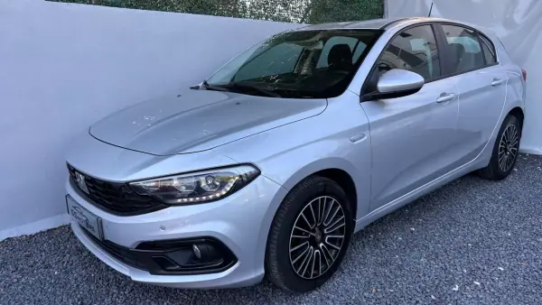 Fiat Tipo 2022 - 9900 EUR, 149000 km - AUTO.MOTO.pt - 149000km - foto 5 de 12