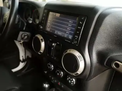 Jeep Wrangler Unlimited 2017 - 46900 EUR, 158085 km - AUTO.MOTO.pt - 158085km - foto 15 de 25