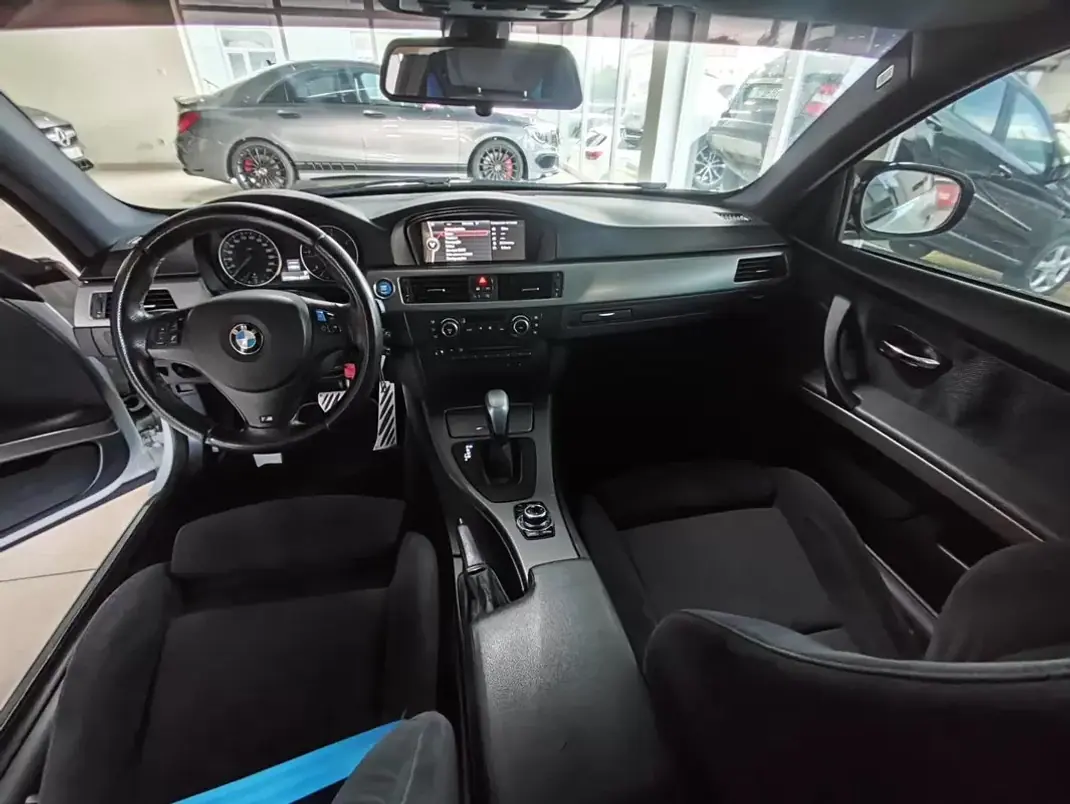 BMW 320 2012 - 18650 EUR, 179300 km - AUTO.MOTO.pt - 179300km - foto 34 de 35