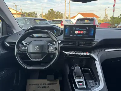 Peugeot 3008 2022 - 21750 EUR, 68000 km - AUTO.MOTO.pt - 68000km - foto 9 de 48