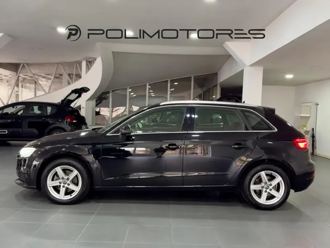 Audi A3 Sportback 2020 - 23000 EUR, 57270 km - 57270km - foto 4 de 17