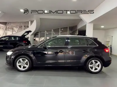 Audi A3 Sportback 2020 - 23000 EUR, 57270 km - AUTO.MOTO.pt - 57270km - foto 4 de 17