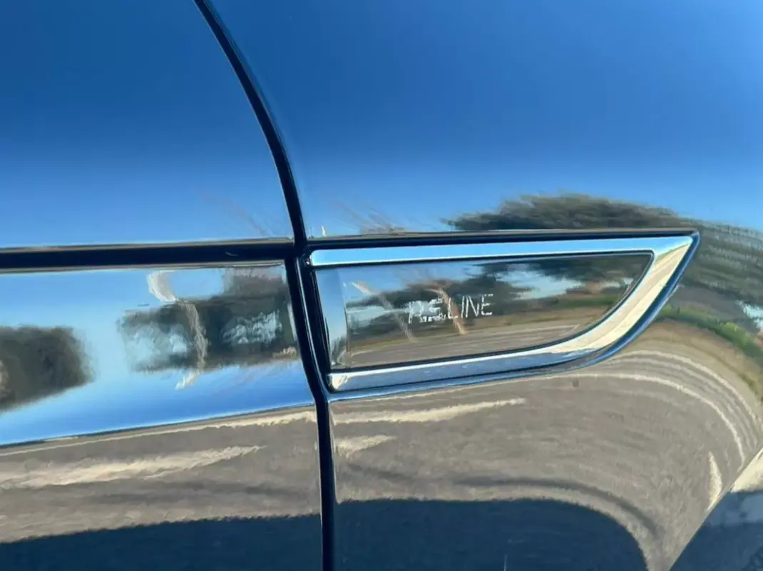 Renault Mégane 2021 - 19900 EUR, 72500 km - AUTO.MOTO.pt - 72500km - foto 6 de 25