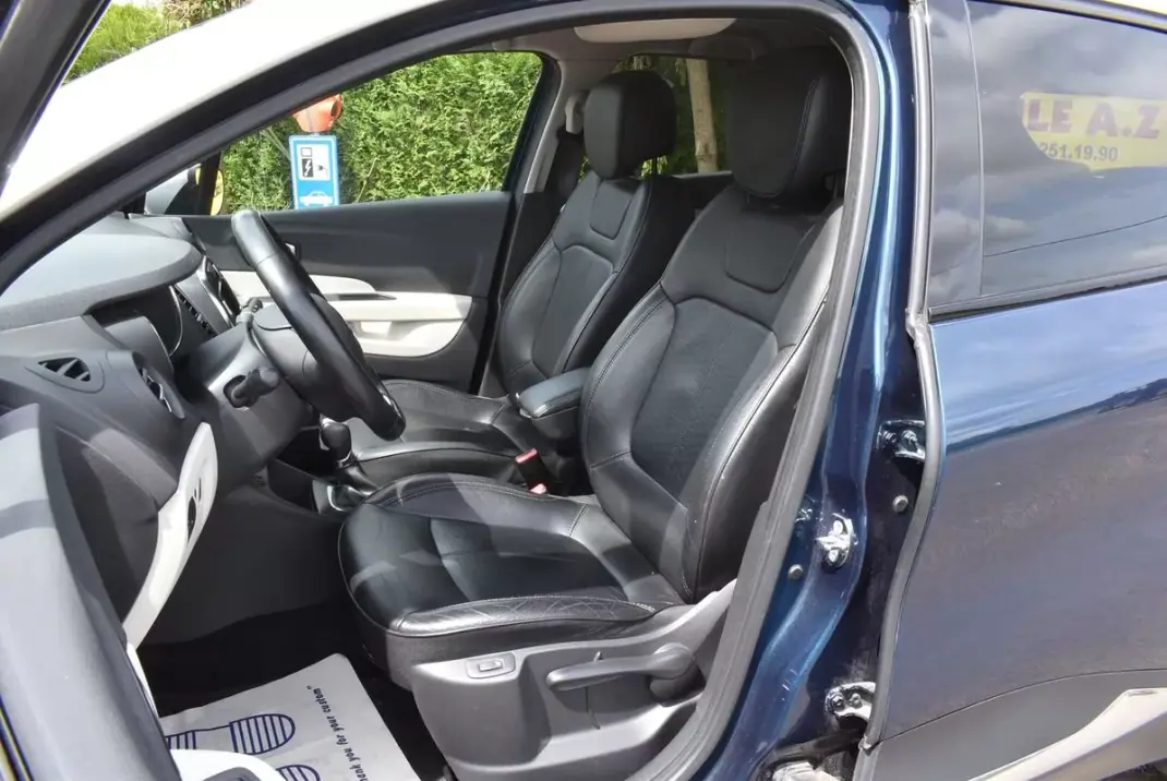 Renault Captur 2018 - 12300 EUR, 139947 km - 139947km - foto 10 de 12