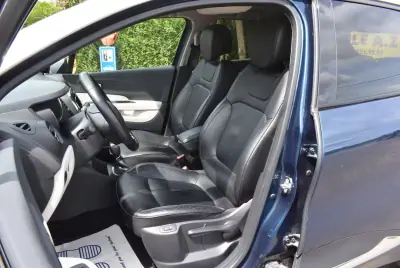Renault Captur 2018 - 12300 EUR, 139947 km - AUTO.MOTO.pt - 139947km - foto 10 de 12
