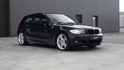 BMW 118 2010 - 10999 EUR, 225592 km - 225592km - foto 4 de 13