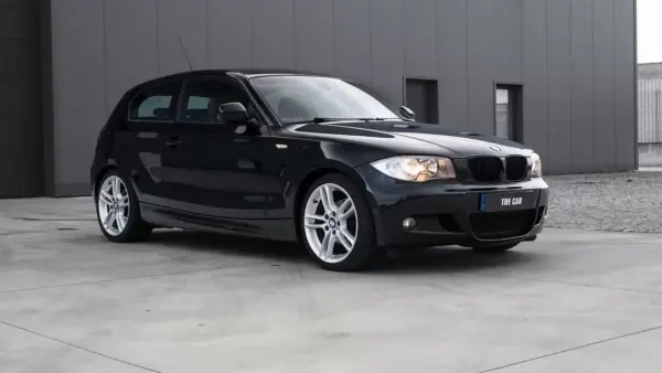 BMW 118 2010 - 10999 EUR, 225592 km - 225592km - foto 4 de 13