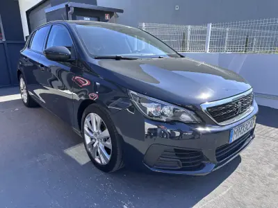 Peugeot 308 2018 - 12500 EUR, 280000 km - AUTO.MOTO.pt - 280000km - foto 3 de 32