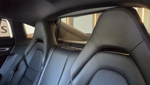 Porsche Panamera 2016 - 62500 EUR, 186989 km - AUTO.MOTO.pt - 186989km - foto 60 de 69