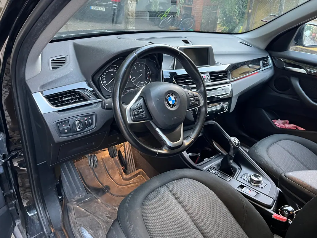 BMW X1 2016 - 14800 EUR, 128000 km - 128000km - foto 8 de 11