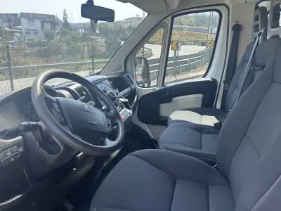 Peugeot Boxer 2013 - 18500 EUR, 96000 km - AUTO.MOTO.pt - 96000km - foto 12 de 14