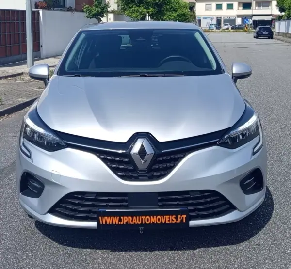 Renault Clio 2021 - 14990 EUR, 79170 km - AUTO.MOTO.pt - 79170km - foto 2 de 18
