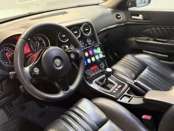 Alfa Romeo 159 2007 - 5750 EUR, 300000 km - AUTO.MOTO.pt - 300000km - foto 12 de 22