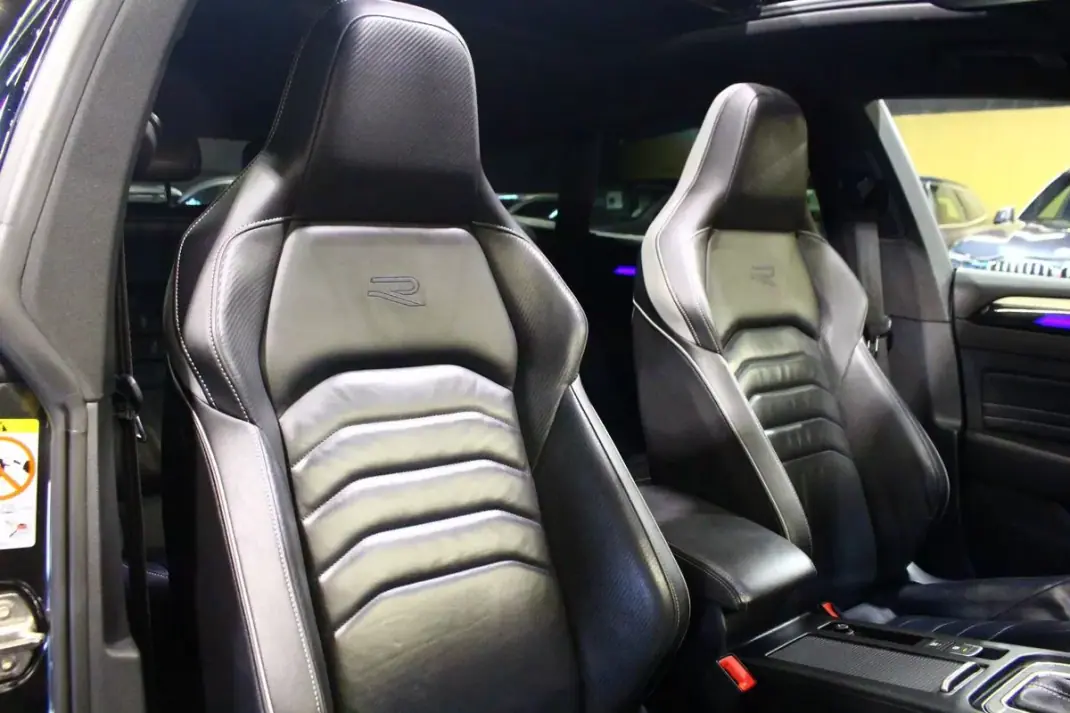 Volkswagen Arteon 2021 - 25400 EUR, 209040 km - AUTO.MOTO.pt - 209040km - foto 22 de 40