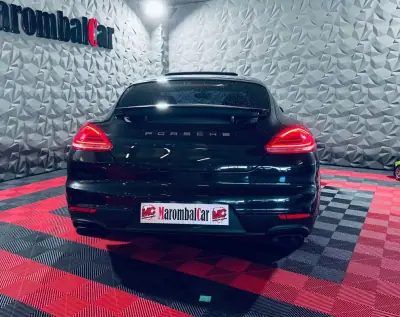 Porsche Panamera 2014 - 37990 EUR, 220436 km - AUTO.MOTO.pt - 220436km - foto 5 de 39