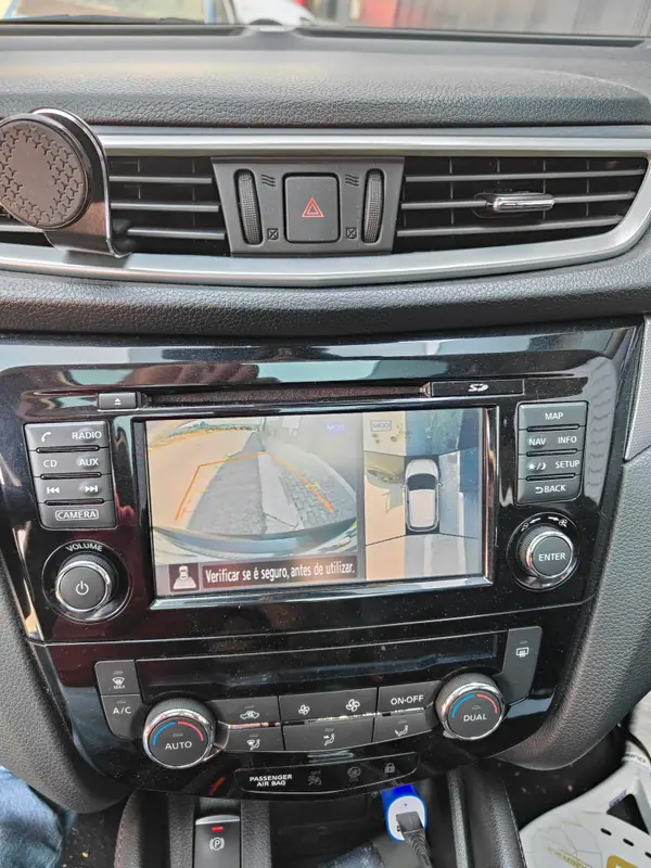 Nissan Qashqai 2017 - 15900 EUR, 175000 km - AUTO.MOTO.pt - 175000km - foto 3 de 6