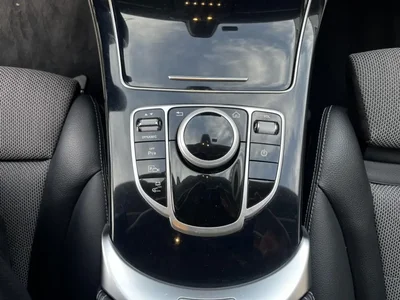 Mercedes-Benz C 300 2020 - 34900 EUR, 159000 km - AUTO.MOTO.pt - 159000km - foto 12 de 27