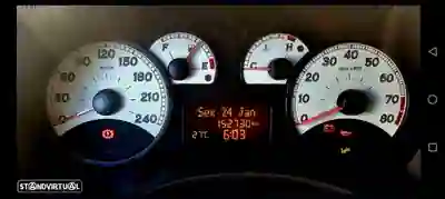 Fiat Punto 2003 — foto 4 de 11