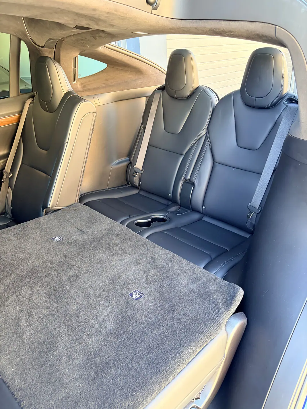 Tesla Model X 2018 - 36300 EUR, 176000 km - 176000km - foto 12 de 15
