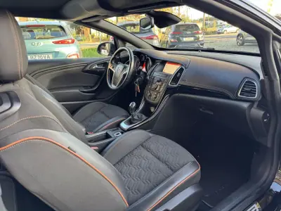 Opel Cascada 2018 - 16900 EUR, 128000 km - AUTO.MOTO.pt - 128000km - foto 15 de 43