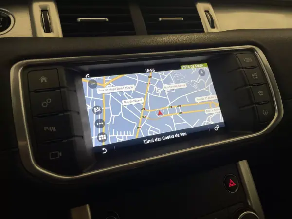 Land Rover Range Rover Evoque 2017 - 16950 EUR, 149900 km - AUTO.MOTO.pt - 149900km - foto 15 de 31