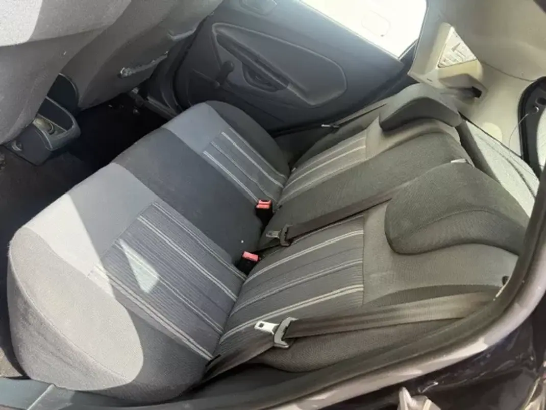Ford Fiesta 2009 - 5500 EUR, 157000 km - 157000km - foto 14 de 30
