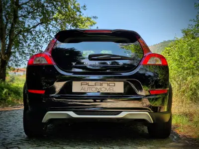 Volvo C30 2011 - 7750 EUR, 179000 km - AUTO.MOTO.pt - 179000km - foto 25 de 28