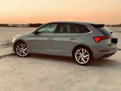 Skoda Scala 2020 - 16750 EUR, 100000 km - AUTO.MOTO.pt - 100000km - foto 8 de 13