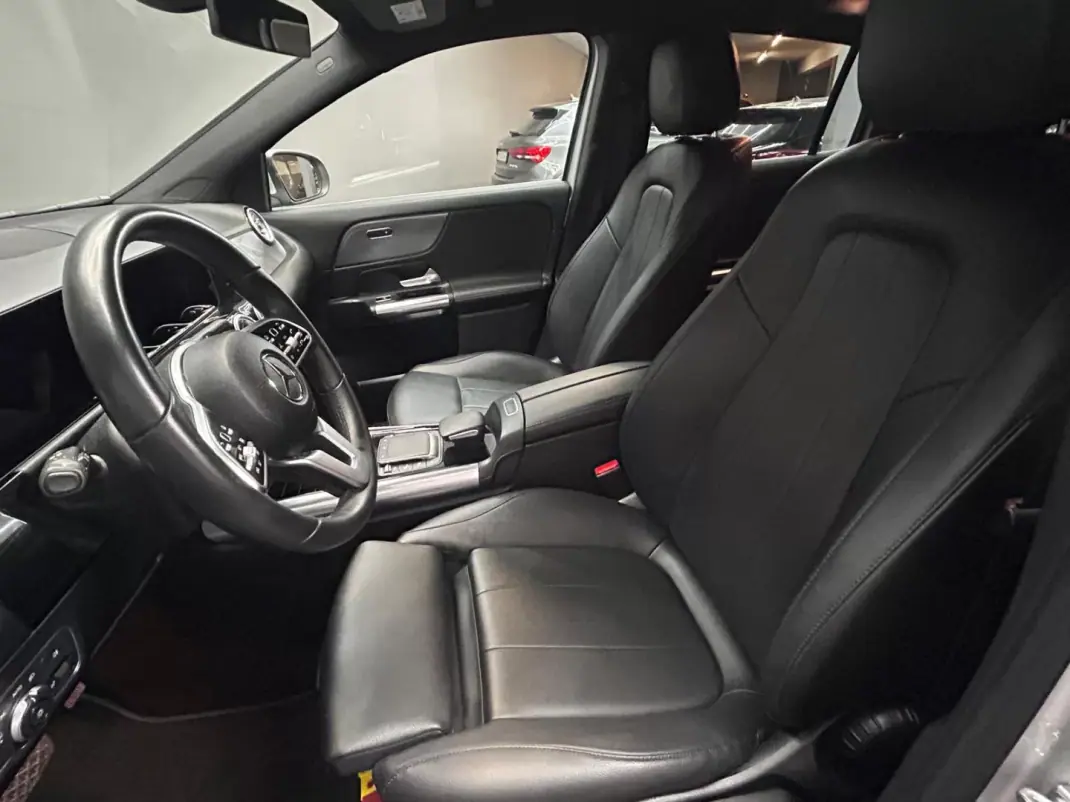 Mercedes-Benz GLA 250 2022 - 31400 EUR, 142300 km - 142300km - foto 9 de 12