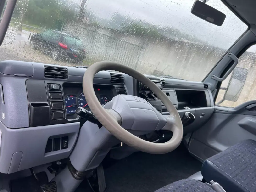 Mitsubishi Canter 3 C 15 2008 - 18500 EUR, 114000 km - AUTO.MOTO.pt - 114000km - foto 12 de 12