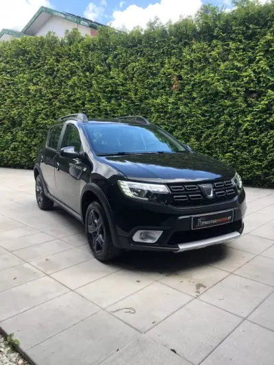 Dacia Sandero 2018 - 9900 EUR, 121000 km - AUTO.MOTO.pt - 121000km - foto 3 de 30