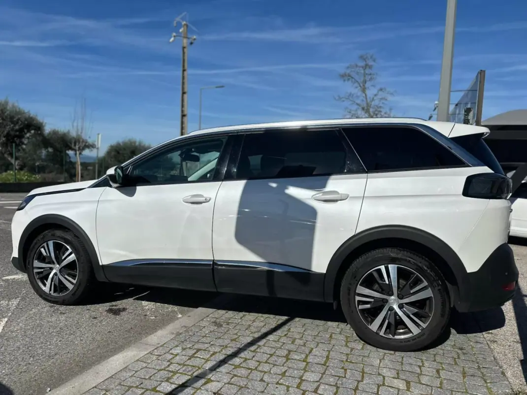 Peugeot 5008 2021 - 25900 EUR, 124114 km - AUTO.MOTO.pt - 124114km - foto 3 de 30