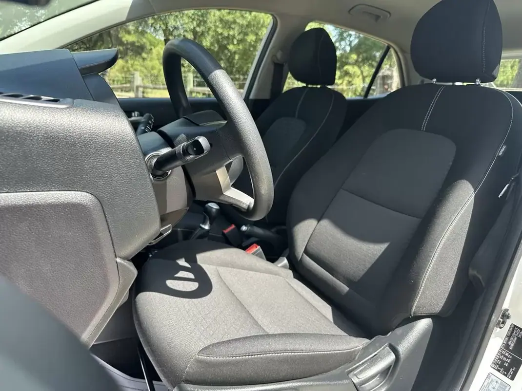 Kia Picanto 2021 - 10450 EUR, 86000 km - AUTO.MOTO.pt - 86000km - foto 6 de 11