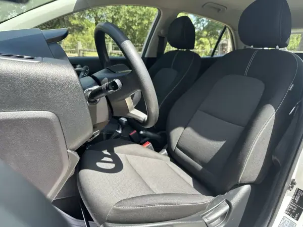Kia Picanto 2021 - 10450 EUR, 86000 km - AUTO.MOTO.pt - 86000km - foto 6 de 11