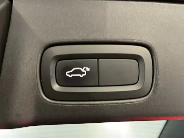 Volvo V90 Cross Country 2017 - 23500 EUR, 213000 km - AUTO.MOTO.pt - 213000km - foto 42 de 44