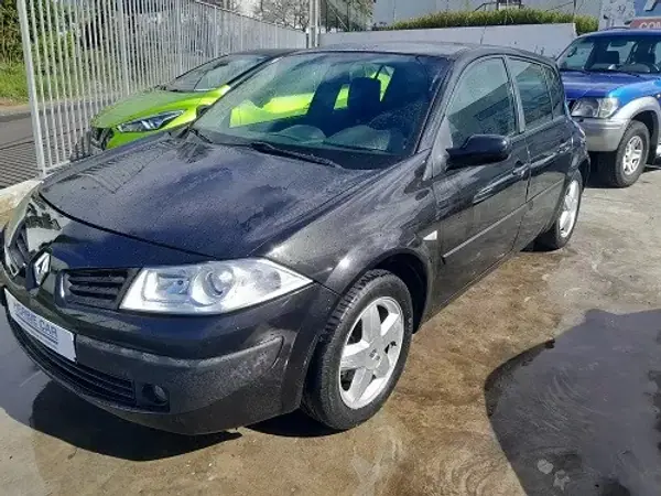 Renault Mégane Break 2007 - 4500 EUR, 262000 km - AUTO.MOTO.pt - 262000km - foto 3 de 13